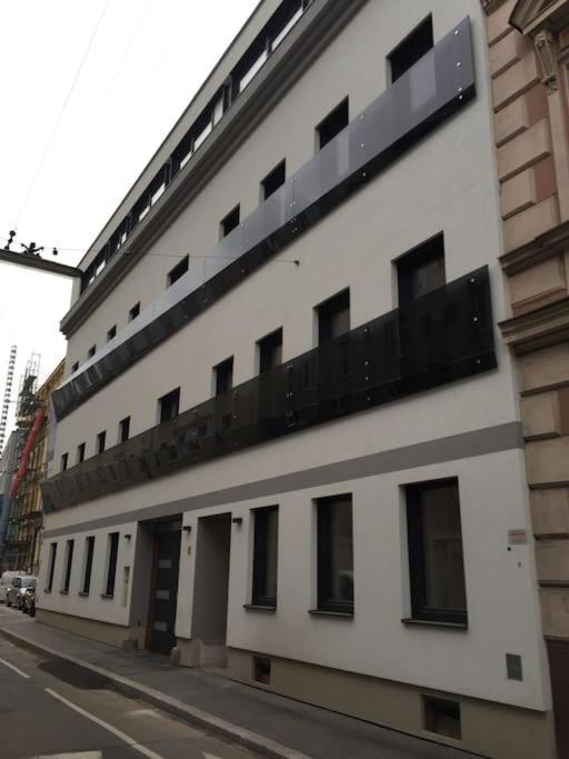 New Apartment - 10 Min Downtown ウィーン エクステリア 写真